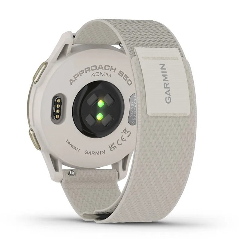Montre Garmin Approach S50 : Performances de golf avancées et connectivité intelligente pour les golfeurs exigeants.