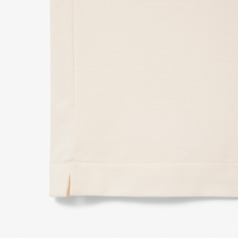 Découvrez le Polo Lacoste Sleeved Ribbed sur Route du Golf : confort, élégance et performance pour vos parties de golf. Livraiso
