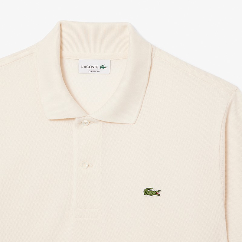 Découvrez le Polo Lacoste Sleeved Ribbed sur Route du Golf : confort, élégance et performance pour vos parties de golf. Livraiso