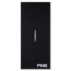 Serviette PING Tour Towel | Serviette de golf absorbante et pratique – Route du Golf